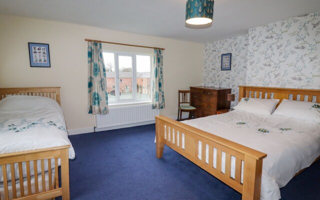 The Manor House at Kenwick Lodge