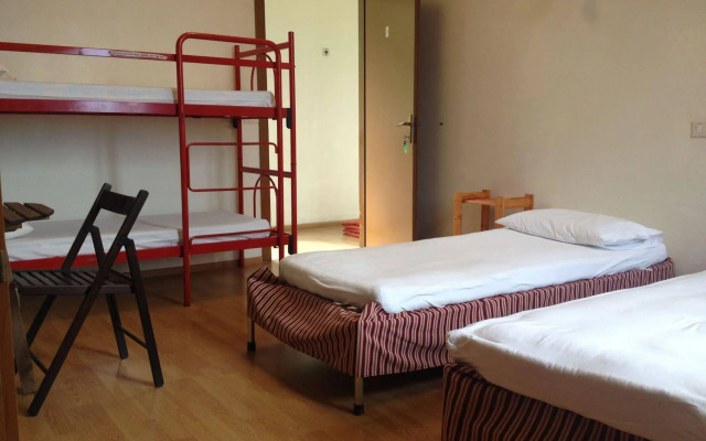 SANTANGELA Hostel & Rooms