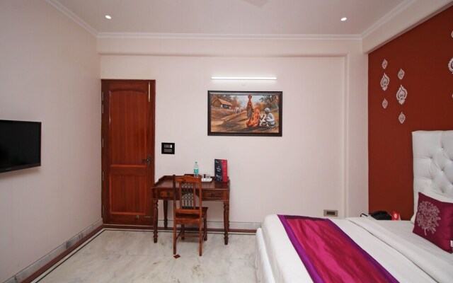 OYO 8430 Absin Hospitality