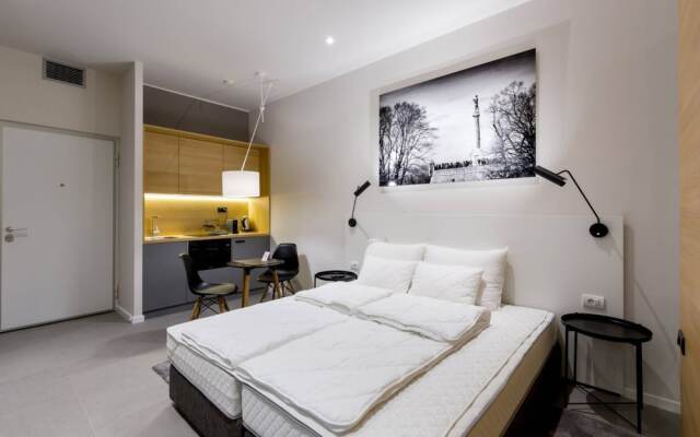 Teanna Lux Apartments