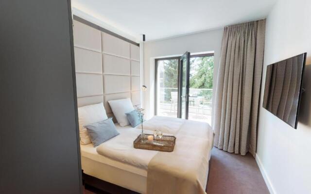 White Pearl Apartment 3.04