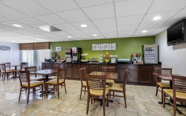 Sleep Inn near I-80 and I-94