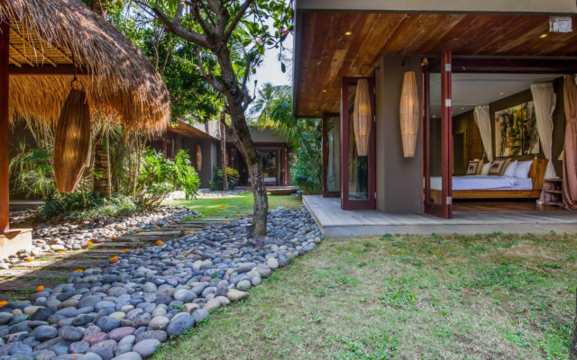 Villa Yoga by Villa Finder