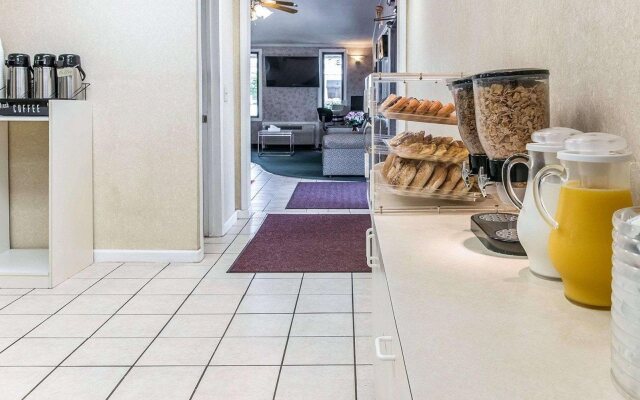 Rodeway Inn Madison Heights - Detroit