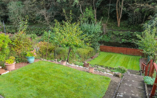 6 Coltbridge Gardens