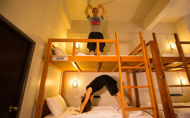 Pak-Up Hostel