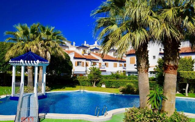 38 Fantastic Holiday // AC - WIFI