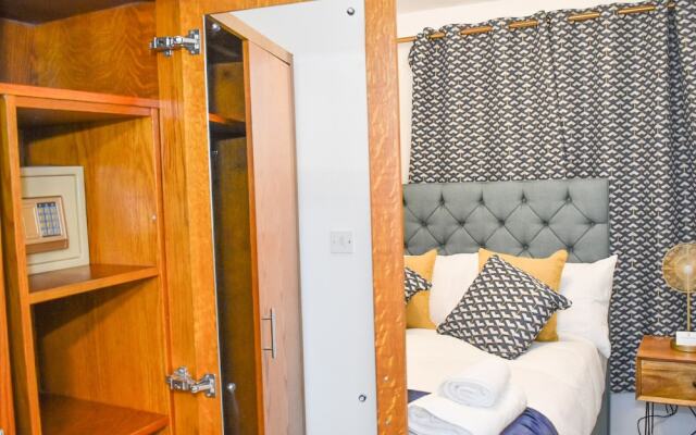 Lovely 2-bed Apartment in West Bromwich