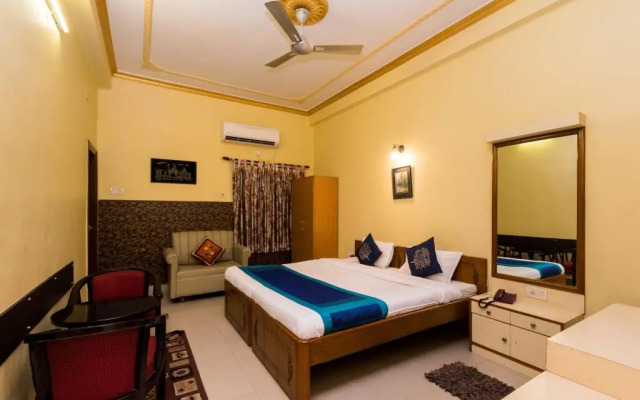 OYO 3436 Home Stay near Airport