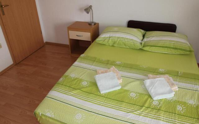 Apartments Marinko
