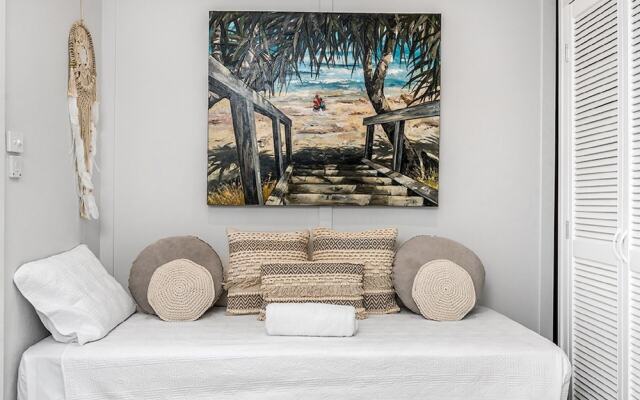 Your Luxury Escape - Byron at Clarkes