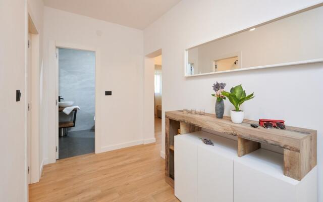 Natali - 5 M From the Beach - A6