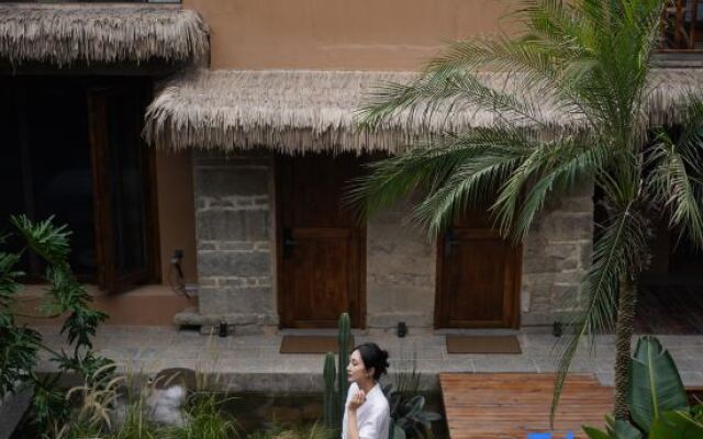 Yangheguang Yinshe Courtyard (Dali Ancient City)