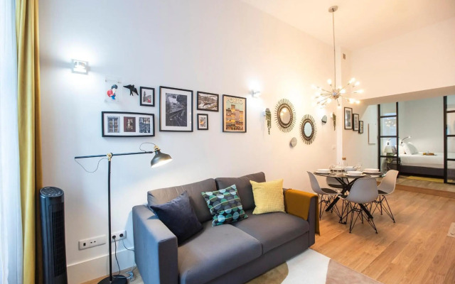 Elegant & Bright Flat by LovelyStay