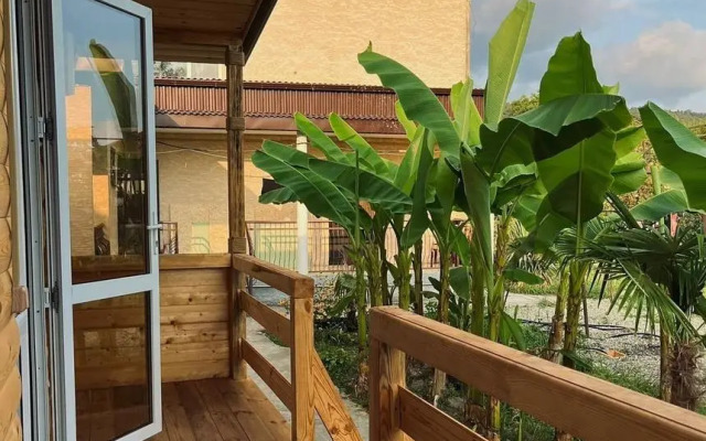 Tropical cottage