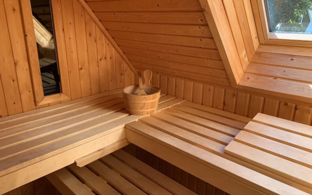 Luxury Holiday Home with Hot Tub at Dutch Coast