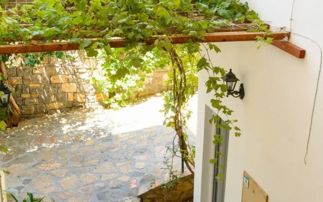 Argyro Apartments