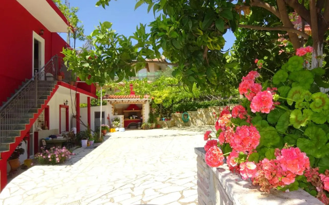 Studios Ristas Kostas