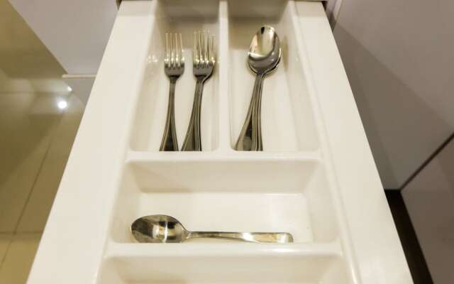 Comfortable Premiere 1BR at The Oasis Apartment