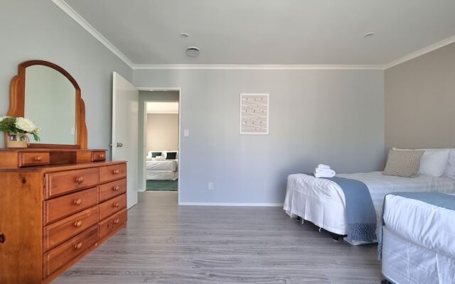 Wonderful Renovated 4BR House - Netflix