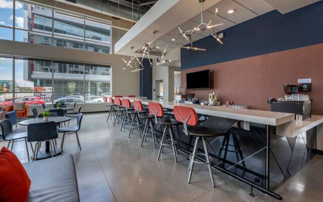 Vīb Hotel by Best Western Denver RiNo