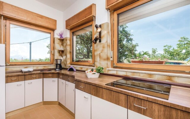 Awesome Home in Bregi With Wifi and 2 Bedrooms