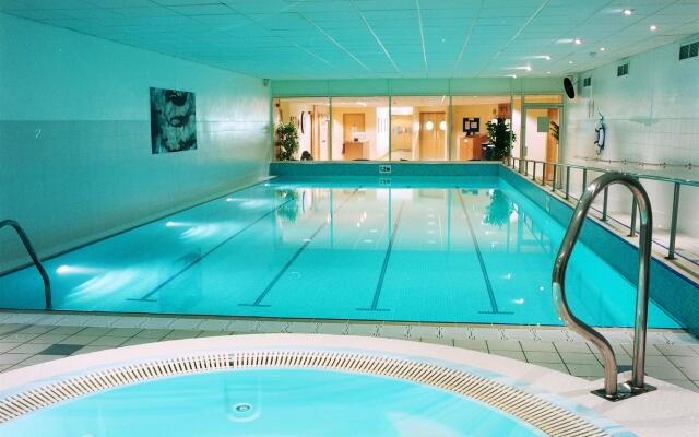 Holiday Inn Edinburgh by IHG