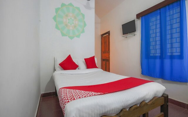 OYO 24658 Afonso Guest House