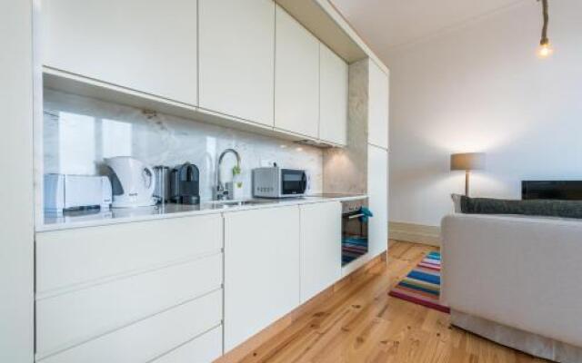 TPC Yellow Tiles Apartment