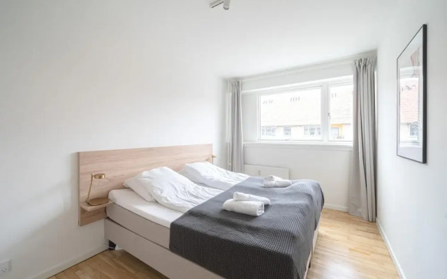 Nice 2-bed in Frederiksberg
