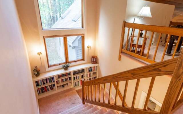 Book Spring Summer Luxury House at Wintergreen