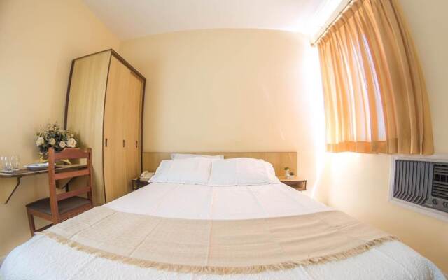 Antico Plaza Hotel