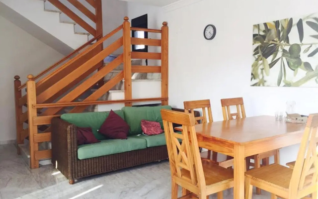 International Surf School & Camp - Hostel