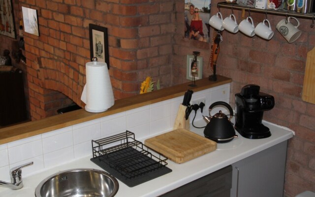 Captivating 2-bed Apartment in Liverpool