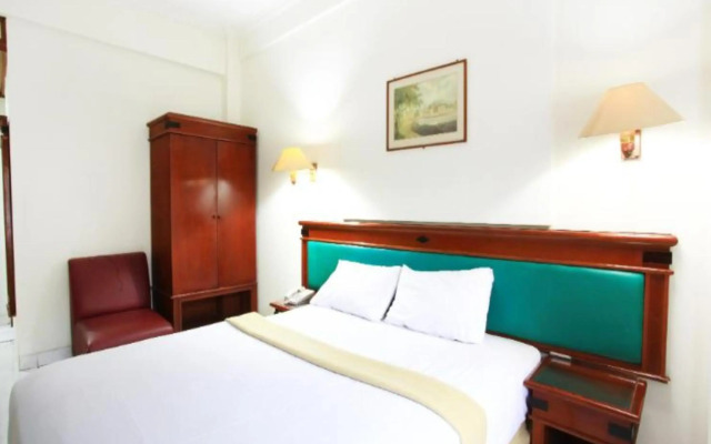 Puri Jaya Hotel