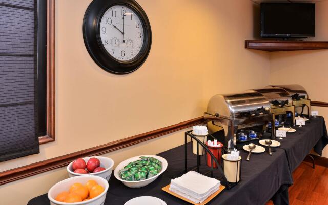 Best Western Louisville East Inn & Suites