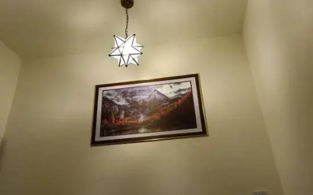 Hailuogou Pinshan Hotel