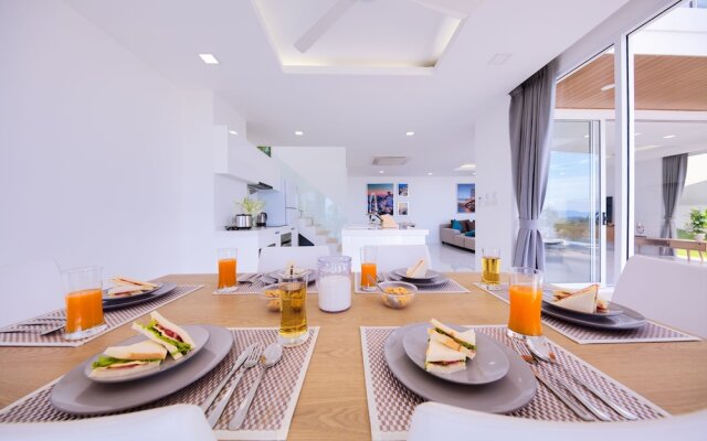 Modern styled 3 BR pool Orchid Villa