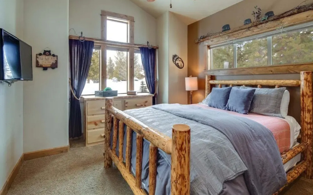 56540 Sunstone Loop 4 Bedroom Home
