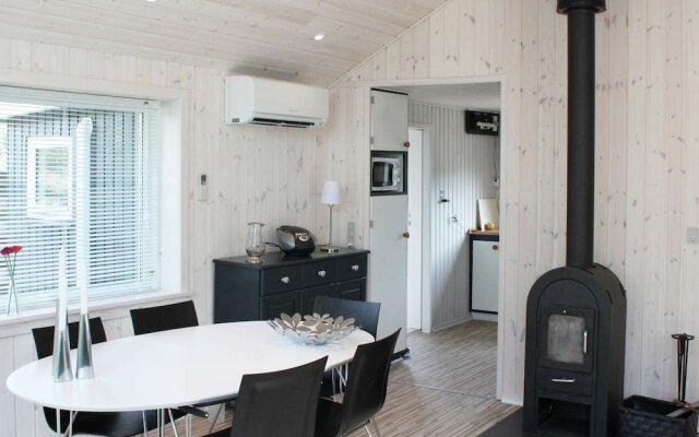 Quaint Holiday Home in Esbjerg With Sea Nearby
