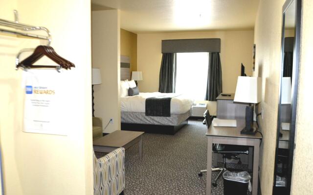 Best Western Sherwood Inn & Suites