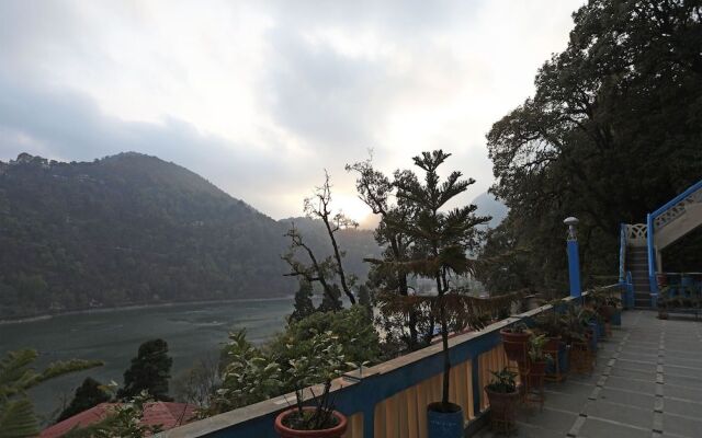 OYO 12222 Hotel Silverton