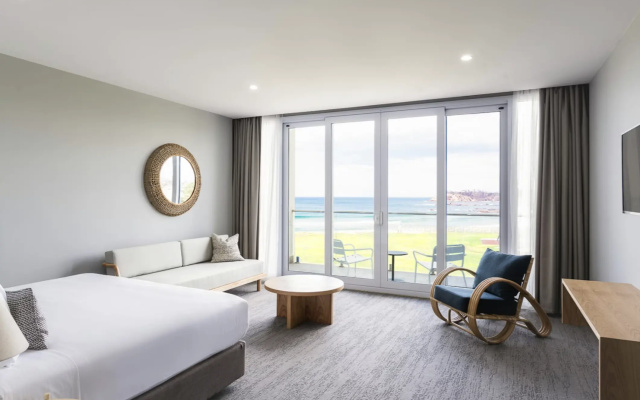 Abode Hotel Malua Bay – Guest Rooms – Malua Bay