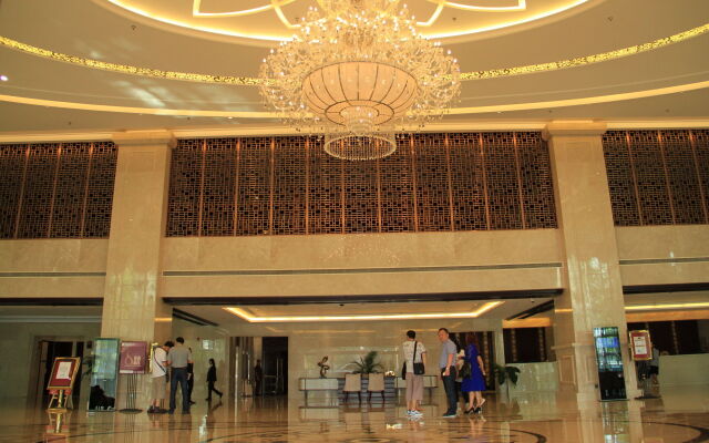 Don Chan Palace, Hotel & Convention