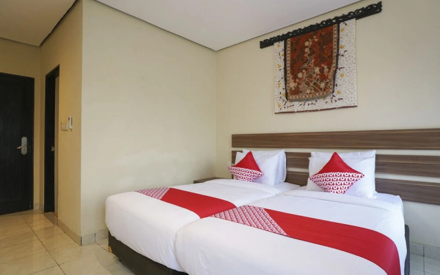 OYO 1992 China Town Hotel Bali