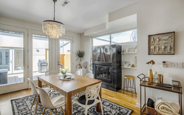 Berkely/tennyson Luxury Walk Everywhere Sleeps 6!