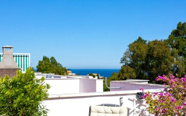 Apartment - 2 Bedrooms with Pool and WiFi - 107884