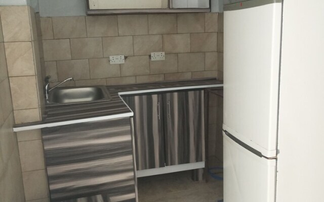 Ausbuild Apartments Hotel