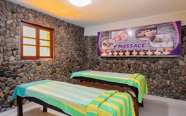 Grand Blue St Maria Hotel & Aqua Park