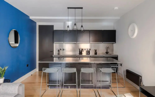 The Socialite - Covent Garden - by Frankie Says